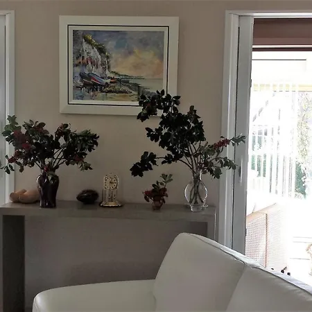 CHAMBRE PRIVEE AVEC SALON, garage voiture, vélos, motos Tourville-sur-Arques Extérieur photo