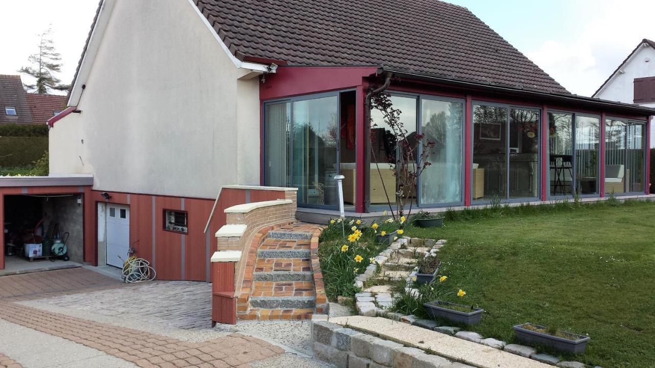 Privee Avec Salon, Garage Voiture, Vélos, Motos