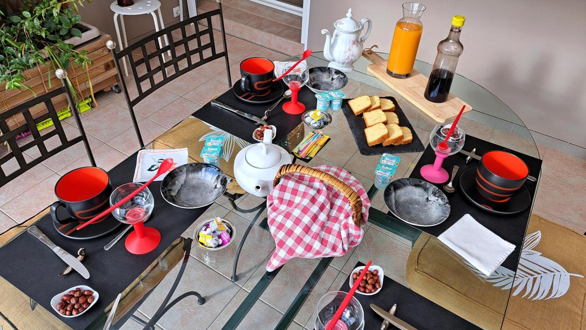 Privee Avec Salon, Garage Voiture, Vélos, Motos Tourville-sur-Arques